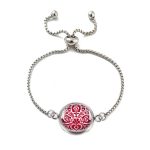 Piros csokros népművészeti karkötő