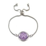 Lila csokros népművészeti karkötő